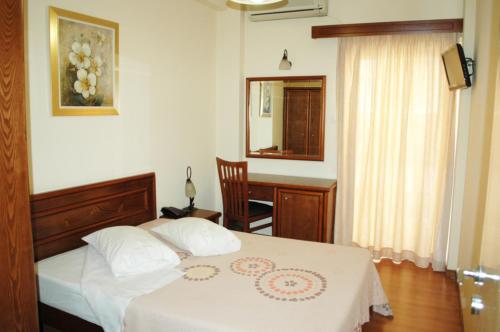 Omiros Hotel - image 7