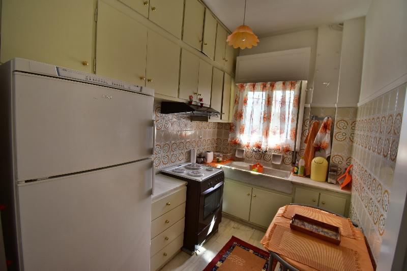 Classy 2 bd apartment at Thissio METRO-Acropolis  - image 7