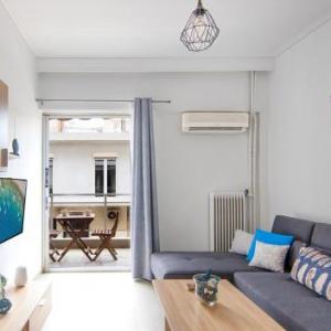 Metro / Dafni apartment Athens 