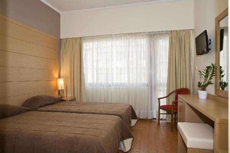 Parnon Hotel - image 3