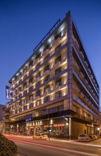 Radisson Blu Park Hotel Athens - image 3