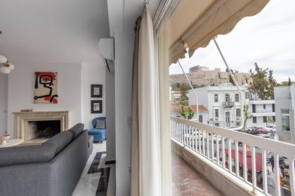 Deco Marble Apt with Acropolis view - image 12