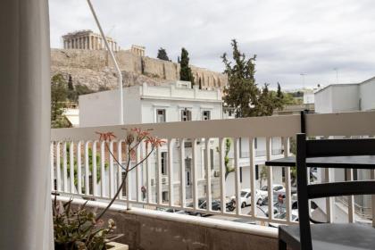 Deco Marble Apt with Acropolis view - image 15