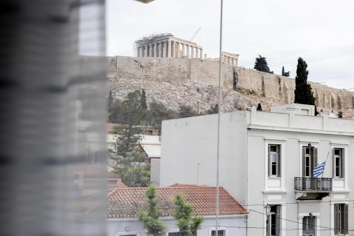 Deco Marble Apt with Acropolis view - image 3