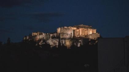 Acropolis Luxury Apartments - image 12