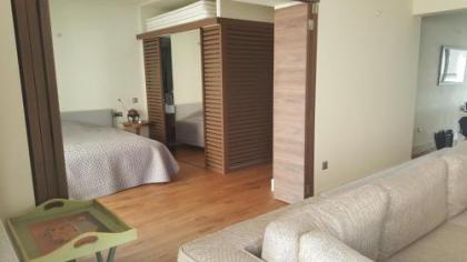 Captains 2-Bedroom Suite in Athens Nea Smyrni - image 1