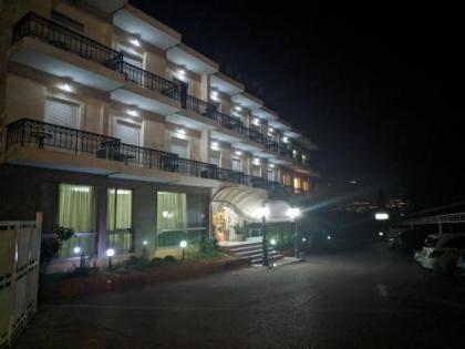 Hotel Anesi - image 1