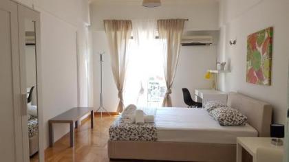 Errathens Wheat Apartment - Athens Center 3 BD 1 BATH - image 1