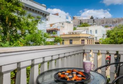 Acropolis Apartment with a unique view - image 12