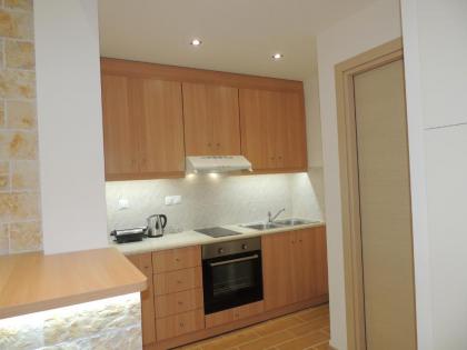 Apartment near Acropolis - image 15