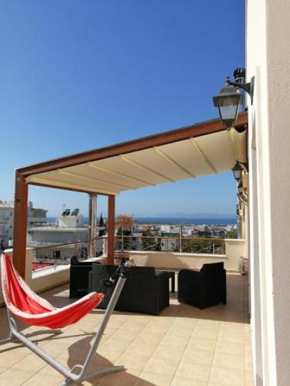 Leo - Unique Glyfada Apartment - image 12