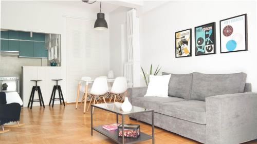 Modern Downtown Flat near the Acropolis by UPSTREET - main image