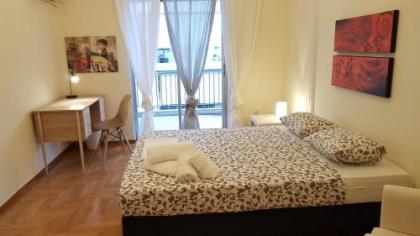 Menta errathens Apartment - Athens Center 5 BD 2 BATH - image 3