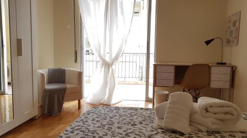 Menta errathens Apartment - Athens Center 5 BD 2 BATH - image 7