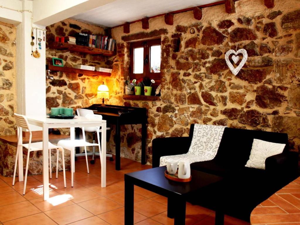 Sweet stone apartment in Imittos - main image