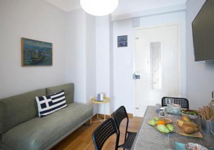 Attractive Flat near the Acropolis Museum & Metro Station by Athenian Homes - image 8