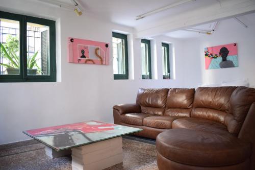 Stylish basement studio in Athens centre - EP9B - main image