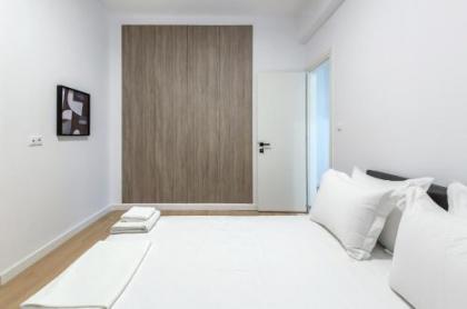 Stylish Formionos Apartment - image 20