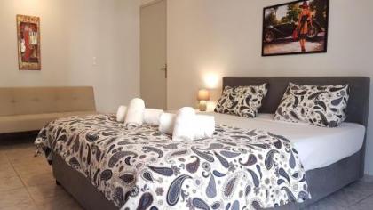 Palette Apartment Champagne - Athens Center 6 BD 3 BATH - image 15