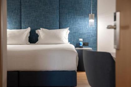 Athenaeum Smart Hotel - image 20