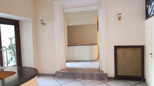 Violet Errathens Apartment - Athens Center 7 BD 3 BATH - image 7