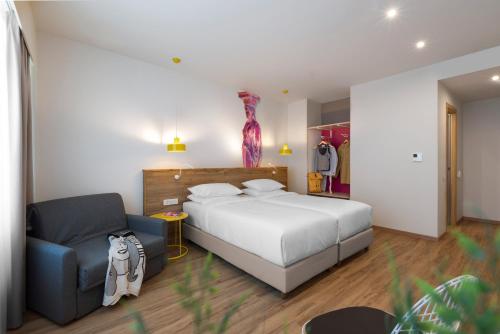 ibis Styles Athens Routes - main image