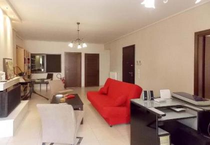 Nea Filadelfia- Spacious Apartment with Garden - image 5