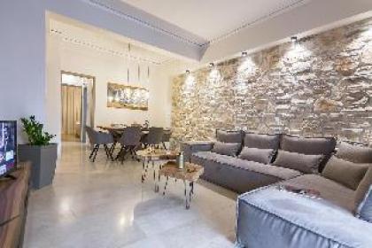 Luxury Apartment - close to Acropolis-up to 5 beds - image 5