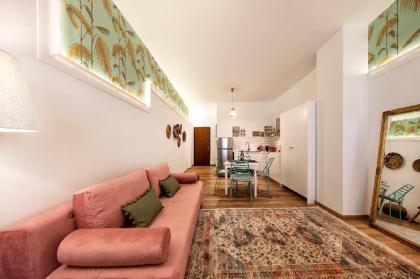 Exquisite apartment in the center of Athens - image 4