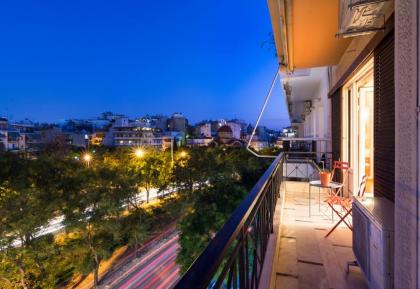 Romantic apartment near Acropolis - image 16