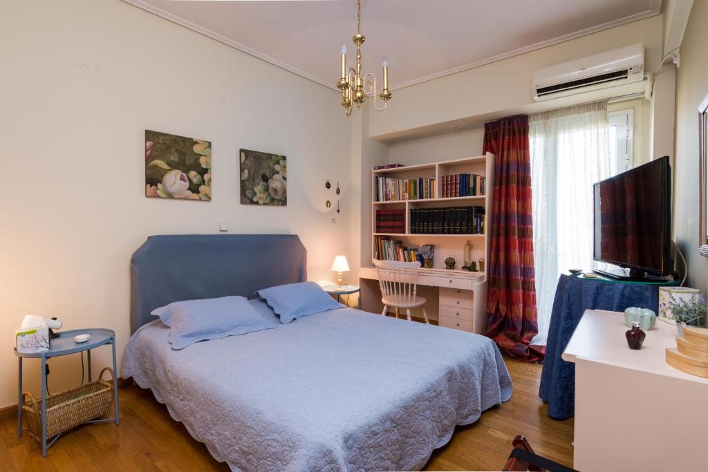 Romantic apartment near Acropolis - image 3