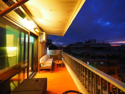 Sophia's Penthouse Apartment With Jacuzzi and Acropolis View From Big Terrace - image 9