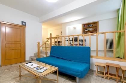 Cozy Apartment In The Heart Of Athens! - image 2