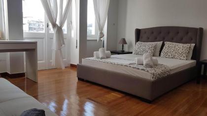 Ionian Apartment- Athens Center 6 BD 2.5 BATH - image 14