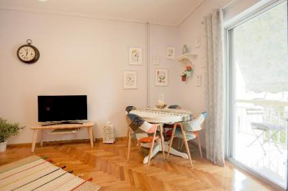 Freshly Refurbished flat in Central Koukaki - image 8