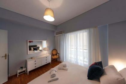 Spacious 3 Bedroom apt near Acropolis museum - image 12