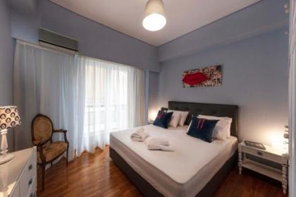 Spacious 3 Bedroom apt near Acropolis museum - image 14