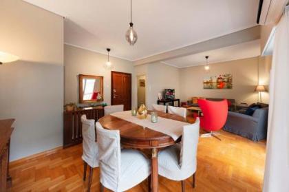 Spacious 3 Bedroom apt near Acropolis museum - image 15