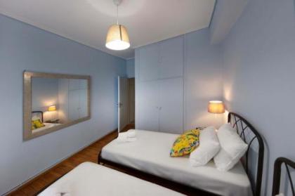 Spacious 3 Bedroom apt near Acropolis museum - image 20