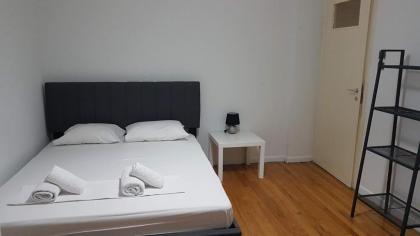 Olive Apartment- Athens Center 4 BD 1.5 BATH - image 18