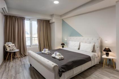 Supreme Luxury Suites by Athens Stay - image 9