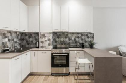 Lovely 1BR Apartment in Koukaki by UPSTREET - image 6