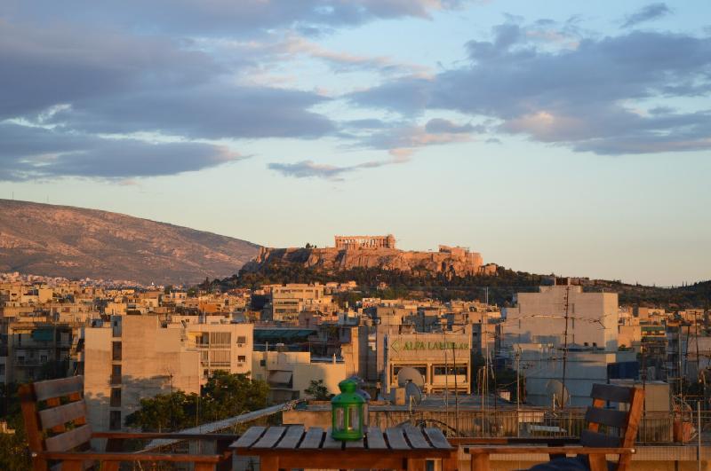 Private Rooftop Heated Pool with Acropolis View - image 2