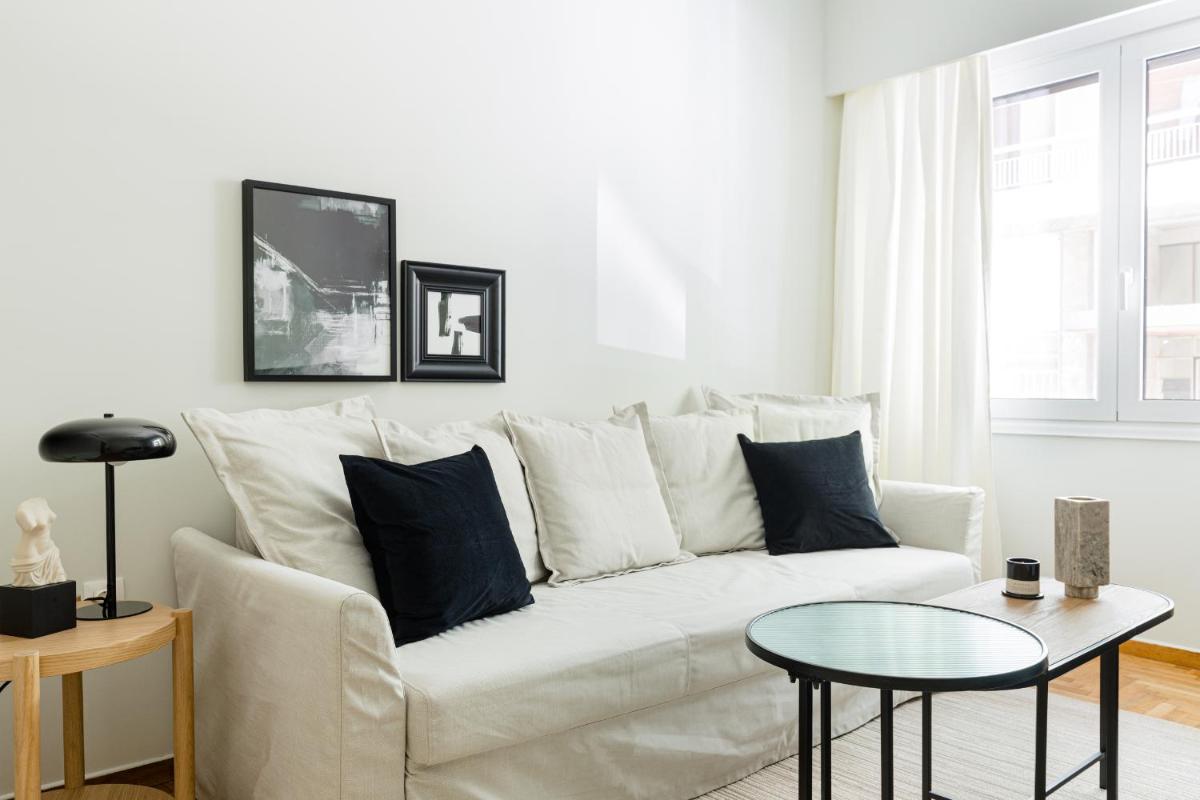 Serene 1 BR Apartment in Koukaki by UPSTREET - image 2