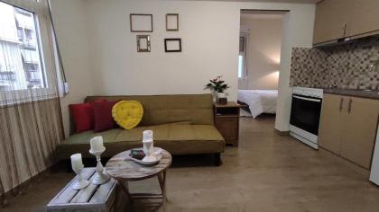 Athens Living room - image 11