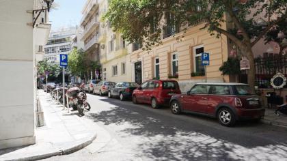 A few steps away from Syntagma and Plaka by Athenian Homes - image 16