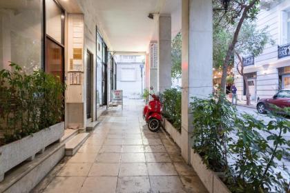 A few steps away from Syntagma and Plaka by Athenian Homes - image 18