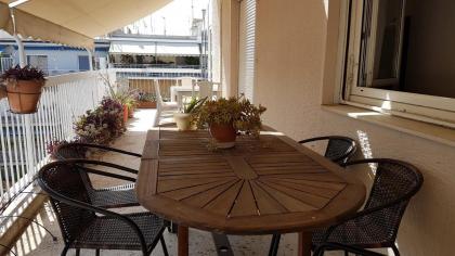 Sky Apartment - Athens Center 5 BD 4 BATH - image 3