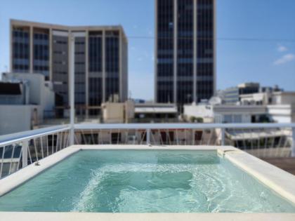 Unique solar penthouse with jacuzzi and sauna in central Athens - image 2