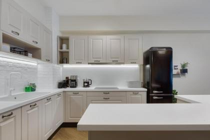 Acropolis Premium Residence - image 10